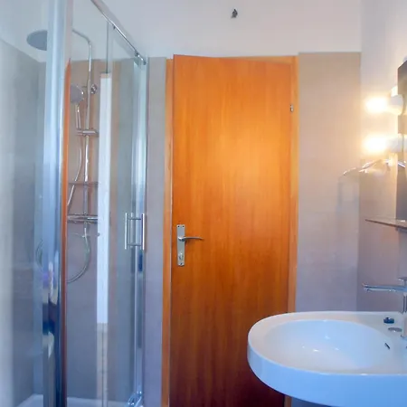 Lapic Apartment *