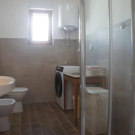 Apartment Lapic *