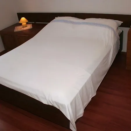 Lapic Apartment